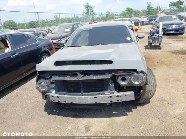 Dodge Challenger 5.7 R/T - 6