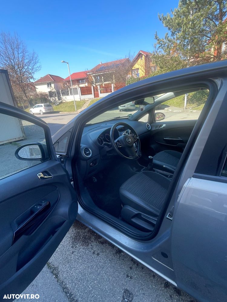 Opel Corsa Cosmo - 8