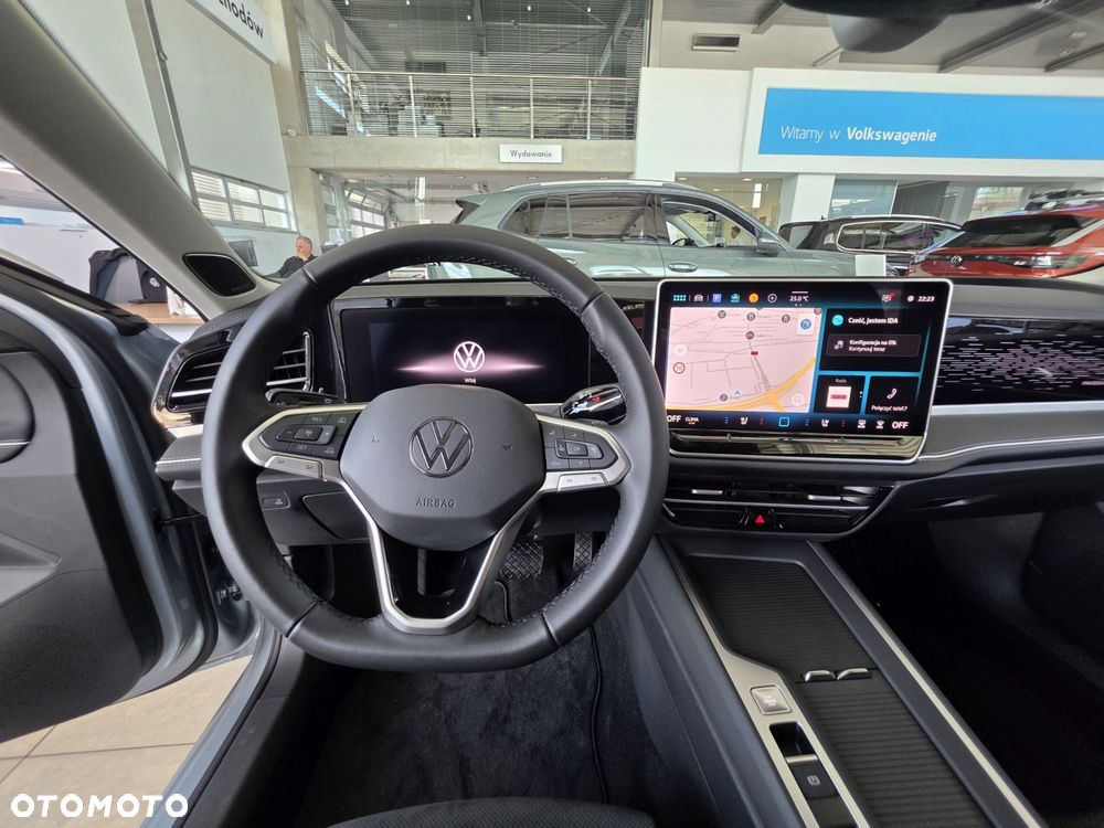 Volkswagen Passat Variant 1.5 TSI ACT mHEV Business Plus DSG - 16