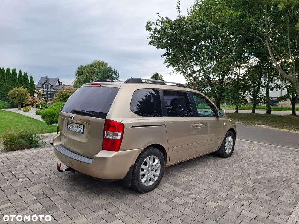 Kia Carnival 2.9 CRDi Tour - 6