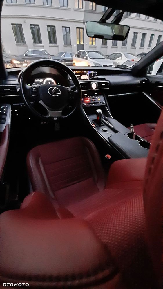 Lexus IS 200t F Sport - 15