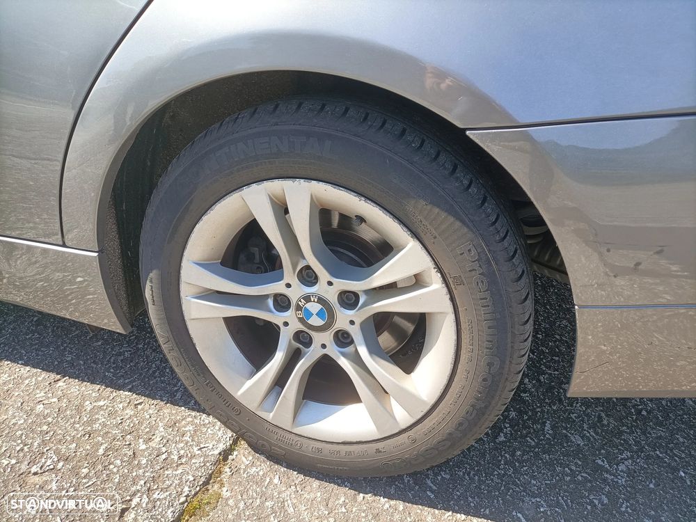 BMW 318 d - 19