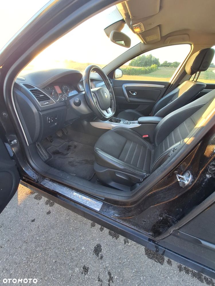 Renault Laguna dCi 110 FAP Limited - 9