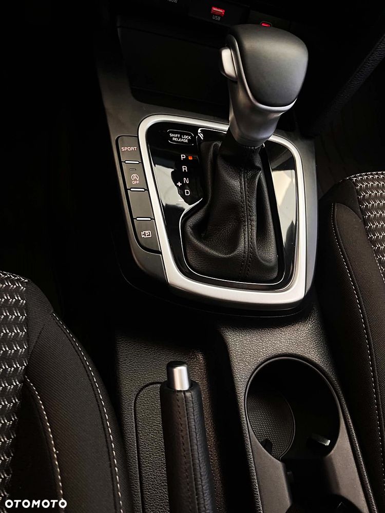 Kia XCeed 1.6 T-GDI M DCT - 23