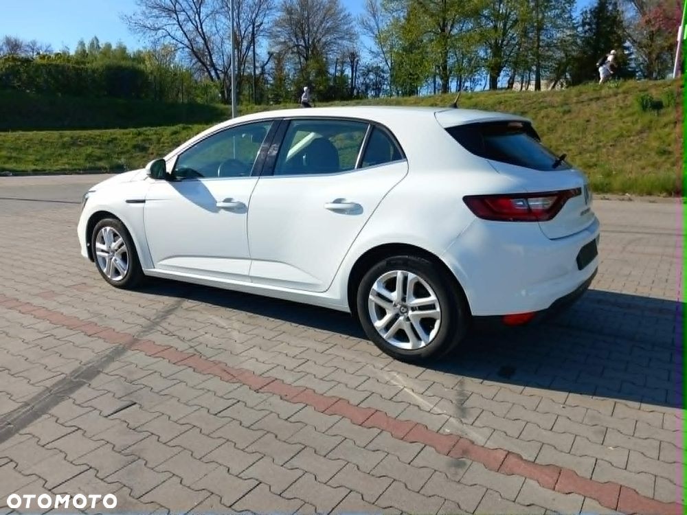 Renault Megane 1.5 Blue dCi Business - 5