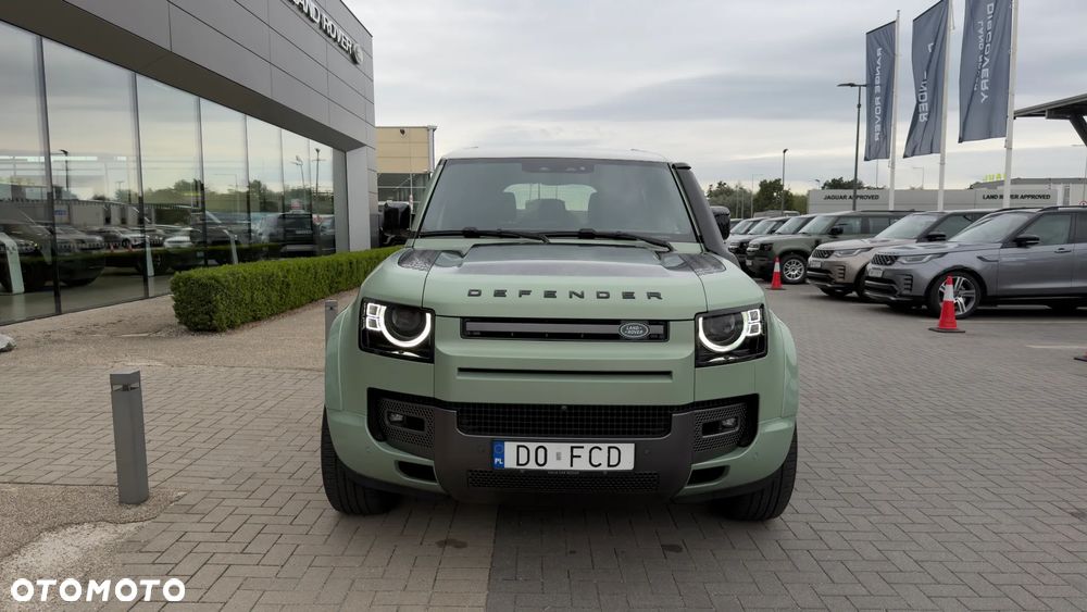 Land Rover Defender - 6