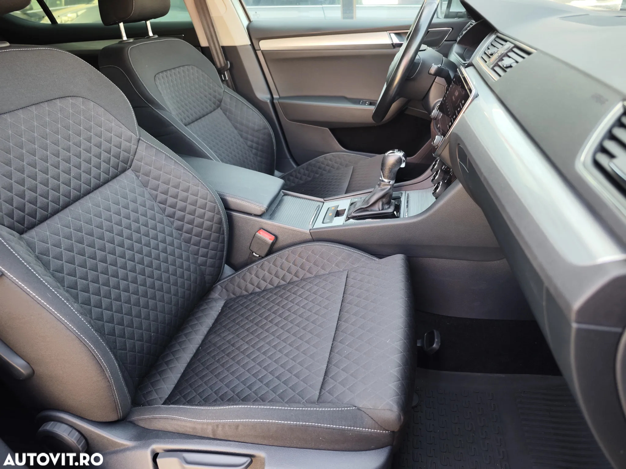 Skoda Superb 1.5 TSI DSG Ambition - 21