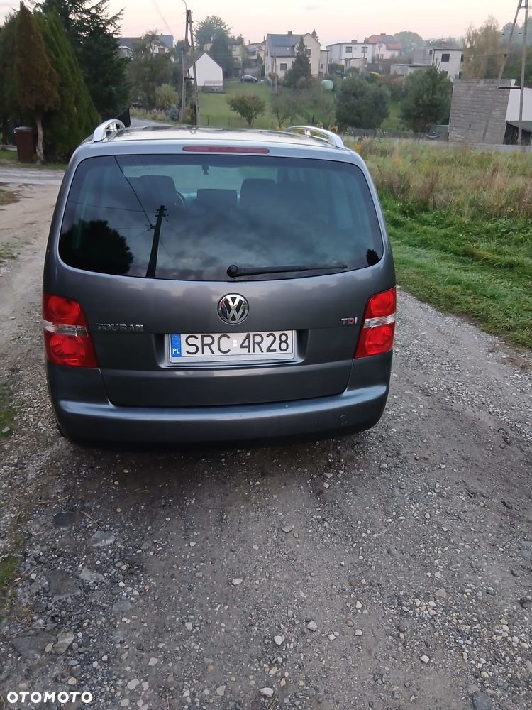 Volkswagen Touran 2003 photo 5