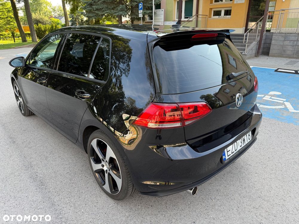 Volkswagen Golf 2.0 TDI BMT Highline DSG EU6 - 34