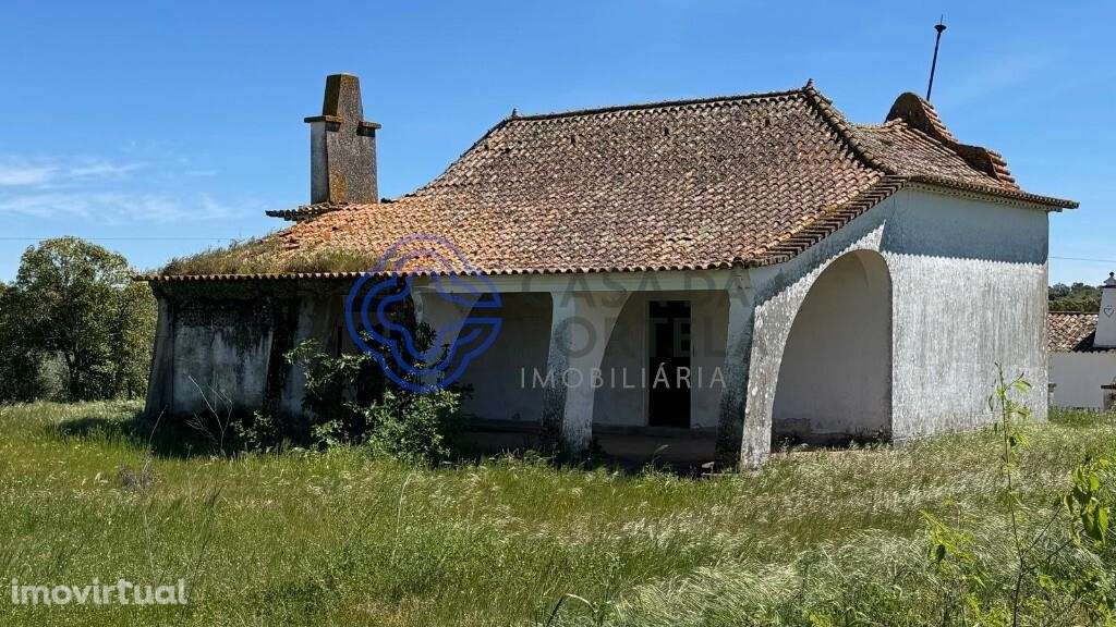 REFÚGIO EXCLUSIVO: ANTIGA ESCOLA PRIMÁRIA COM PROJETO APROVADO EM  ÉVO - Grande imagem: 5/60