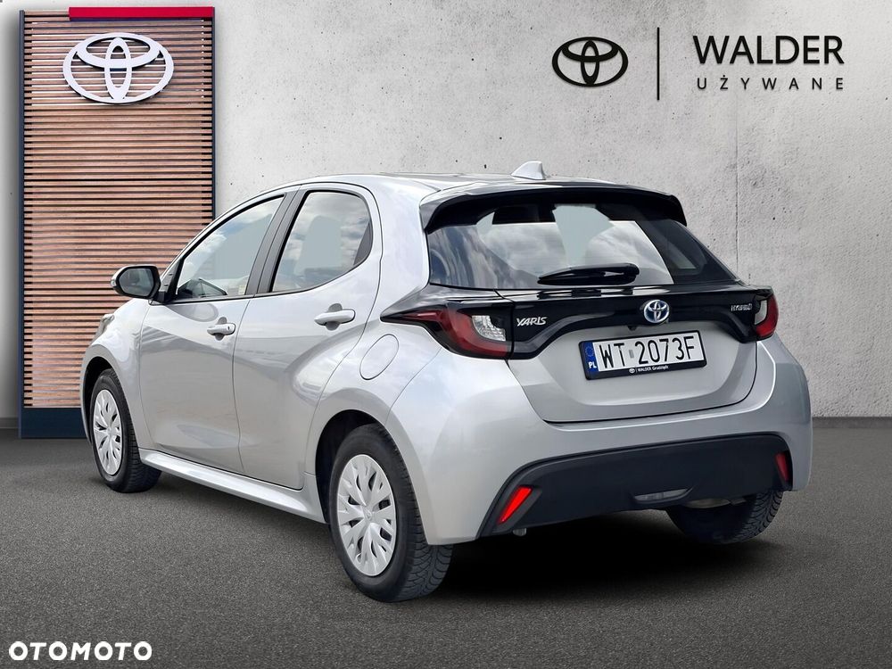Toyota Yaris - 4