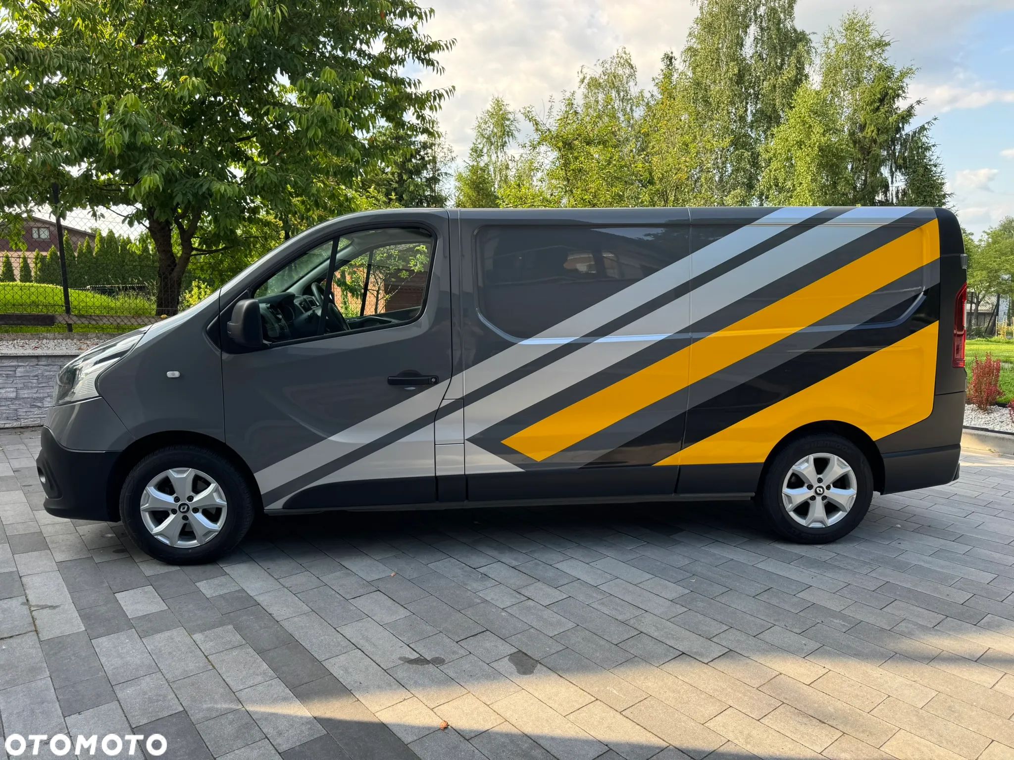 Renault Trafic - 1