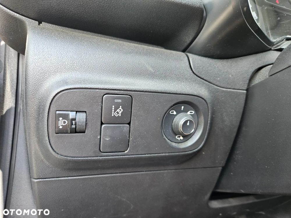 Citroën C3 1.2 PureTech GPF Shine S&S EAT6 - 16