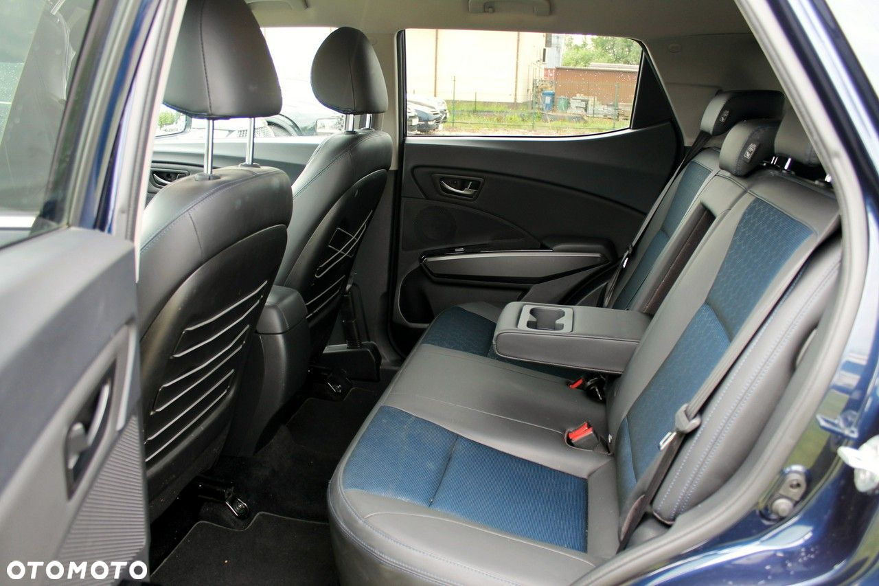 SsangYong/KGM XLV - 12