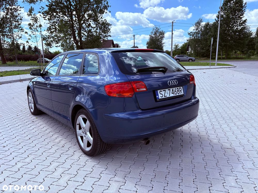 Audi A3 Sportback 1.6 FSI Ambition - 3