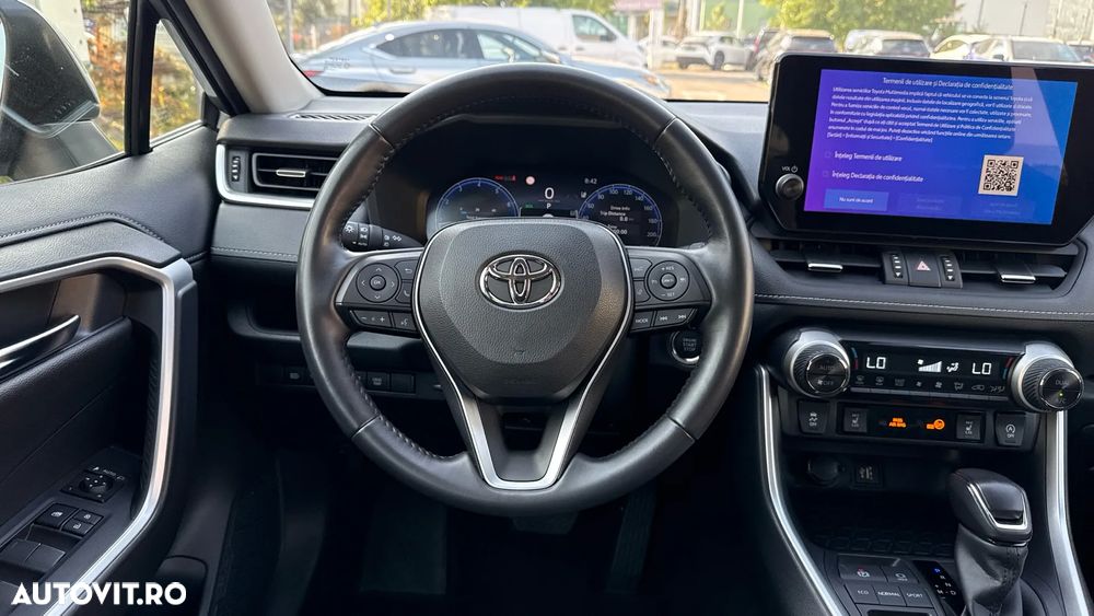 Toyota RAV4 - 18