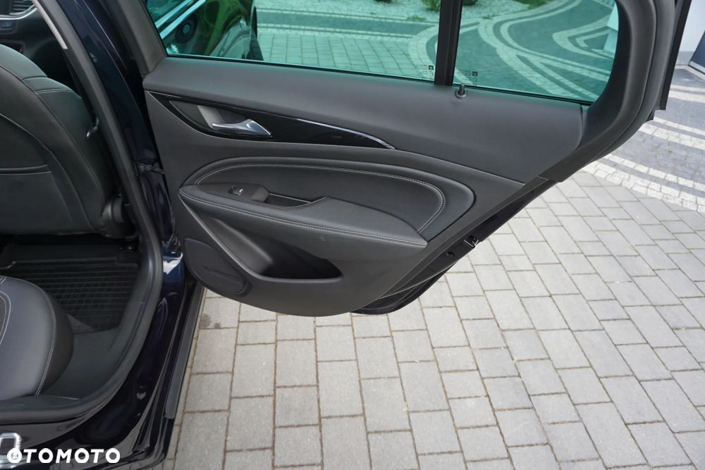 Opel Insignia 1.6 T Innovation S&S - 13