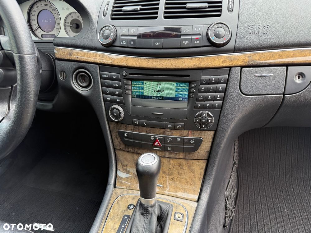 Mercedes-Benz Klasa E 320 CDI 4-Matic Avantgarde - 16