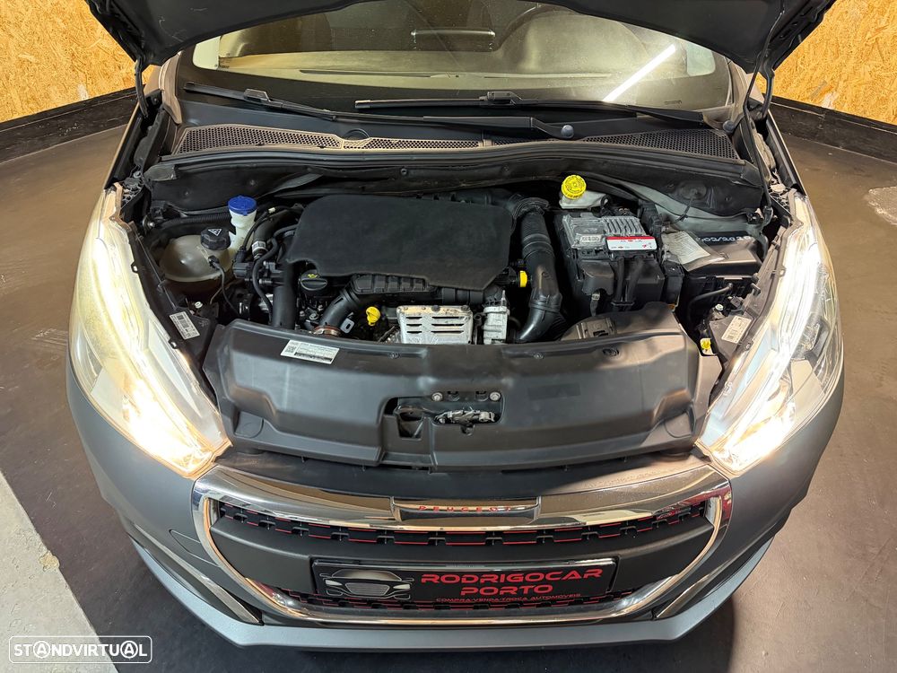Peugeot 208 1.2 PureTech GT Line - 26
