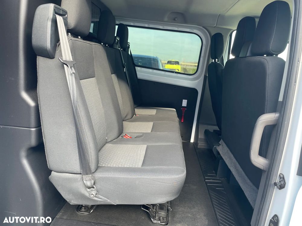 Ford TRANSIT CUSTOM 6 LOCURI - 12