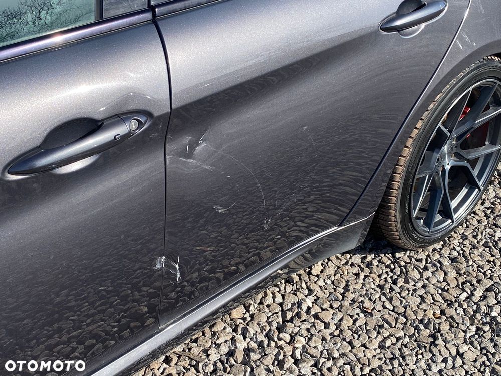 Alfa Romeo Giulia - 16