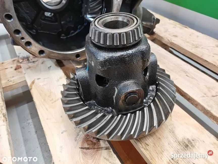 Oś napędowa Spicer 357 212 302  734 458 Manitou MRT - 5