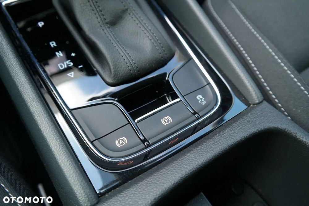 Skoda Karoq 1.5 TSI ACT Edition 130 DSG - 32