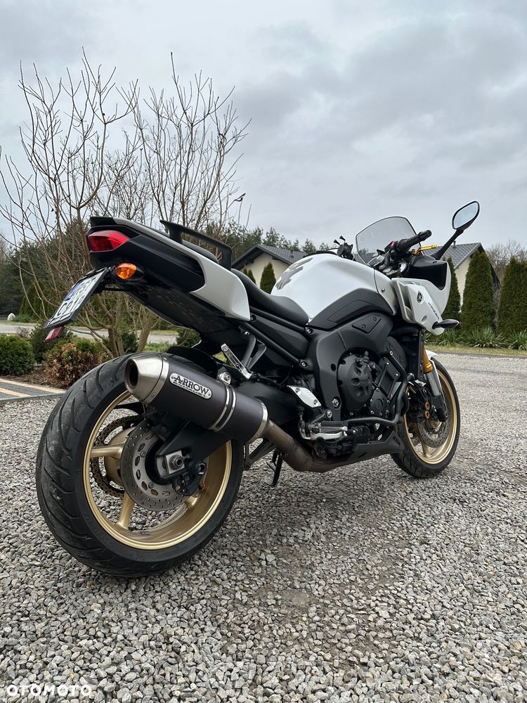 Yamaha FZ8 - 5