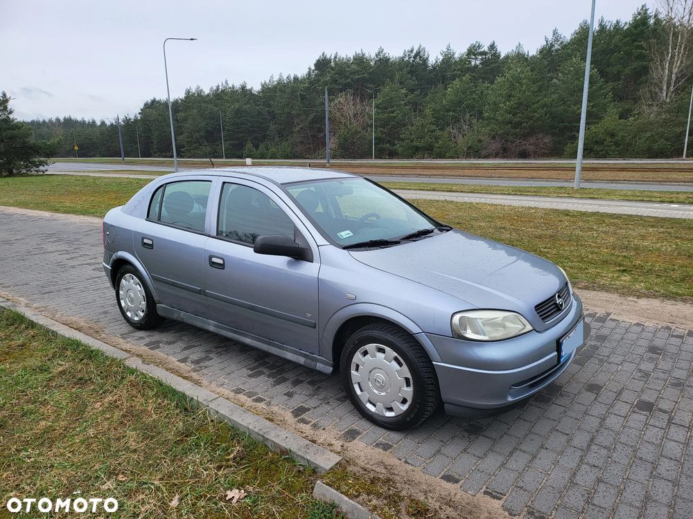 Opel Astra 1.4 - 9