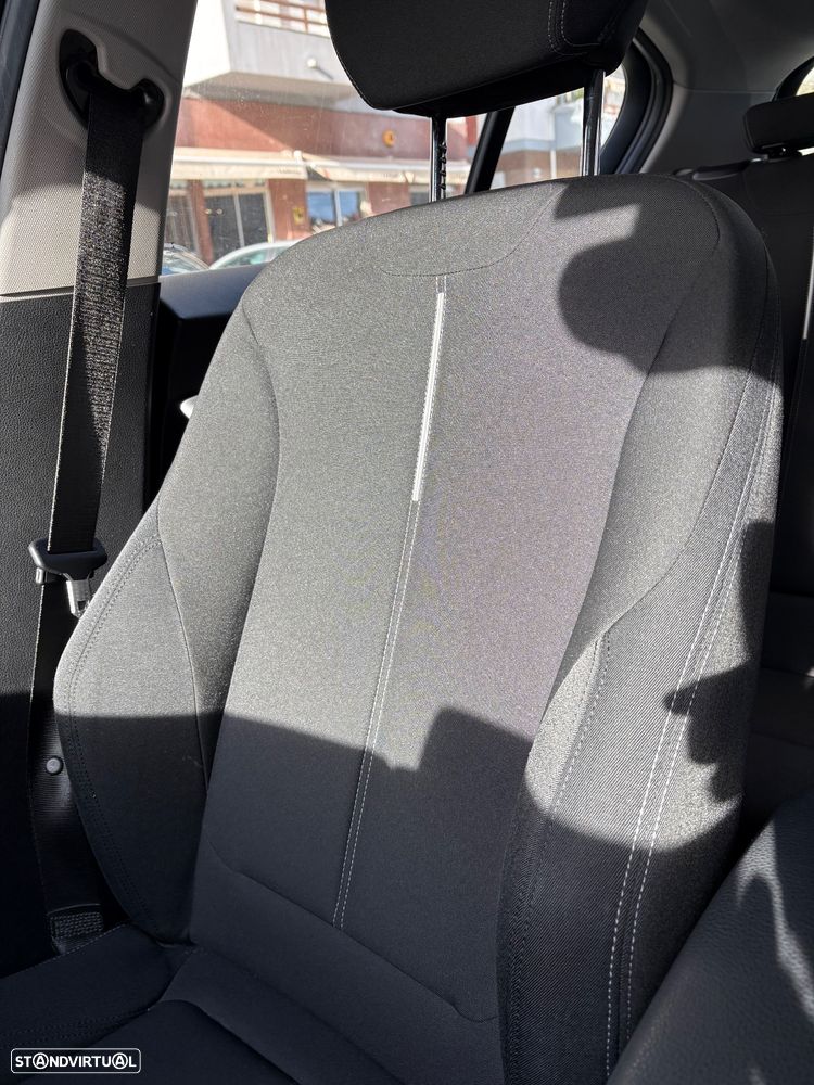 BMW 118 dA Line Urban - 27