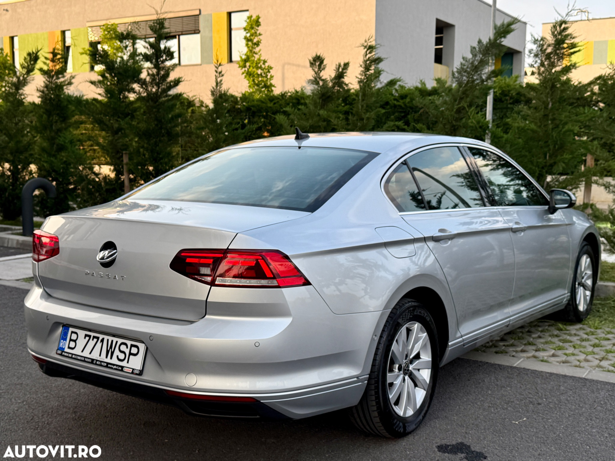 Volkswagen Passat Variant 2.0 TDI Highline - 4