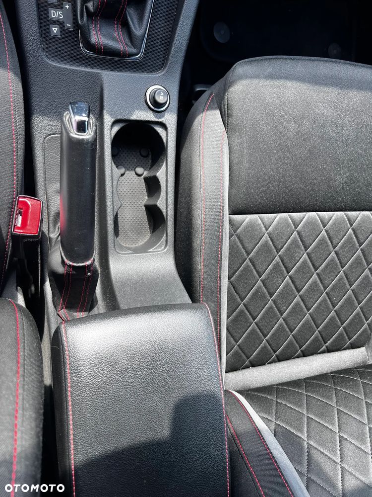 Skoda Octavia 2.0 TDI DSG RS - 13