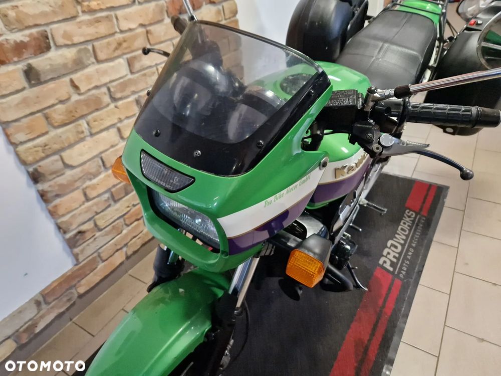 Kawasaki ZRX - 18