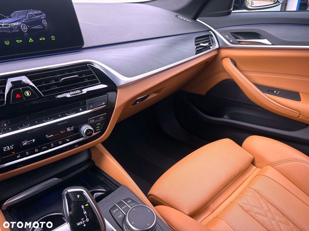 BMW Seria 5 - 24