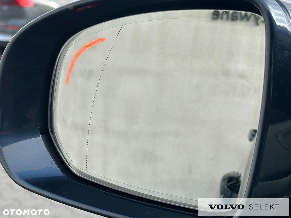 Volvo V90 Cross Country - 16