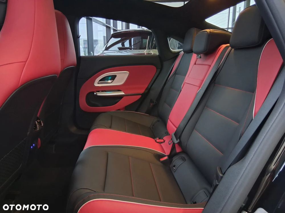 Mercedes-Benz CLA - 7
