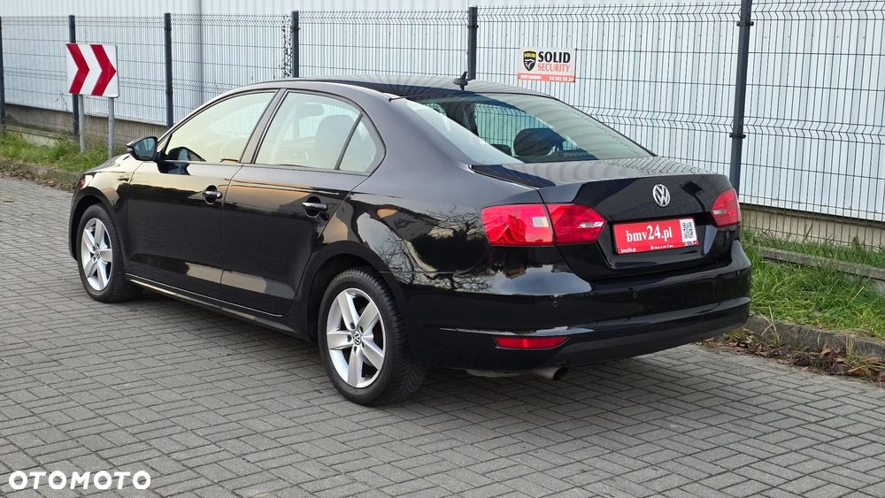 Volkswagen Jetta 1.2 TSI Comfortline Perfectline - 5