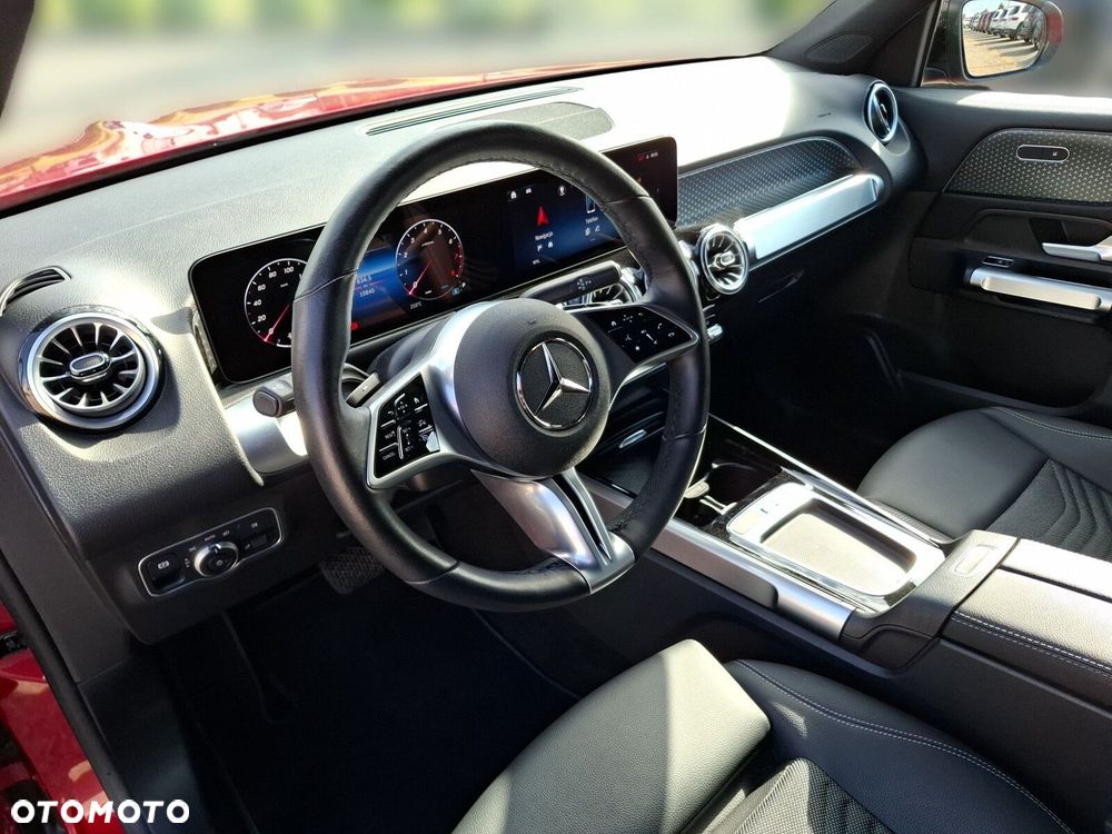 Mercedes-Benz GLB - 9