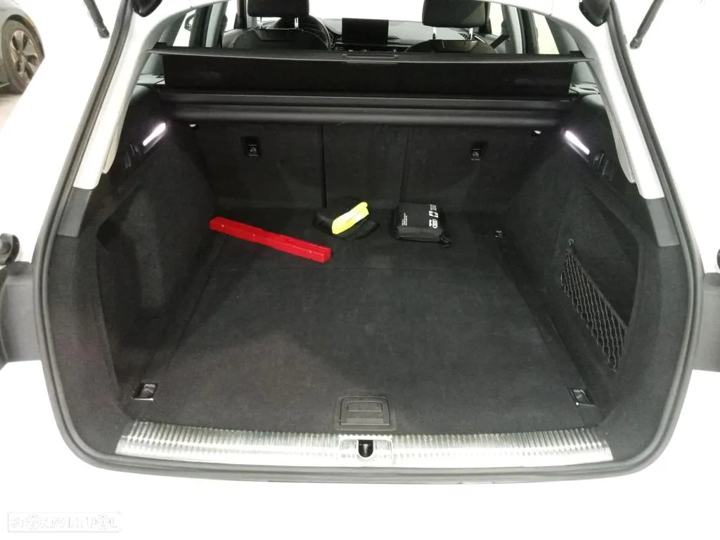 Audi A4 Avant 35 TDI S tronic - 13