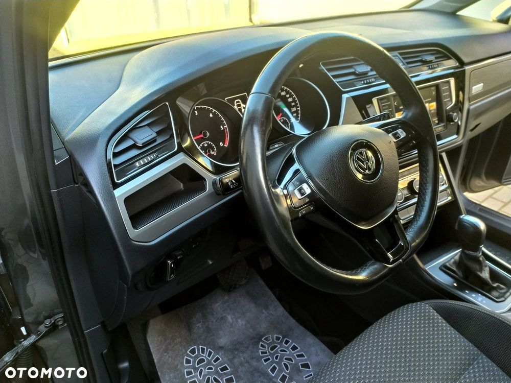 Volkswagen Touran 2.0 TDI BMT Comfortline Plus DSG - 15