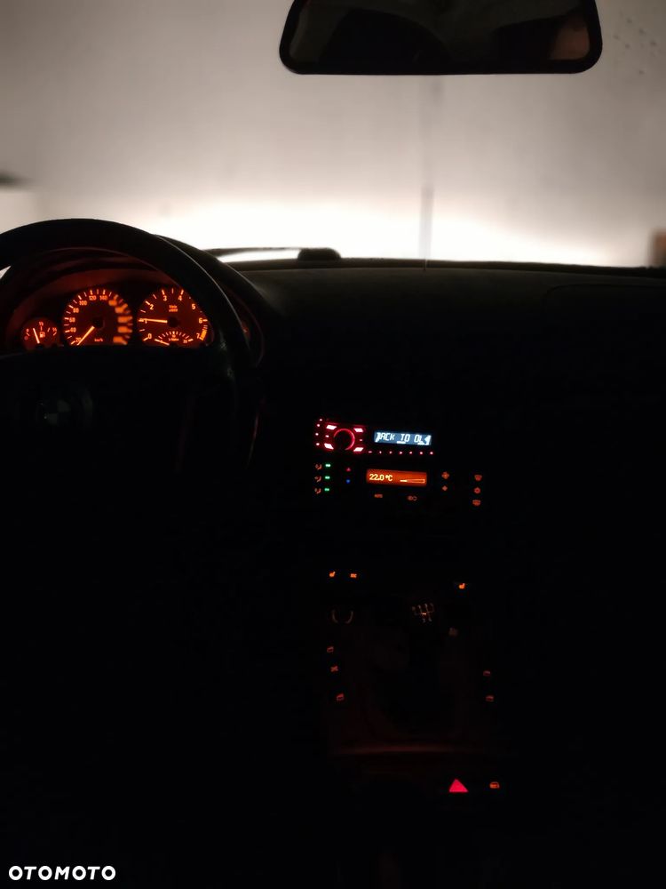 BMW Seria 3 318i - 10