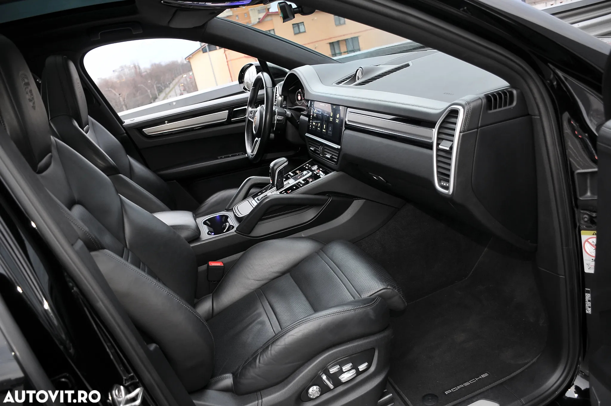 Porsche Cayenne Coupe Tiptronic S Platinum Edition - 13