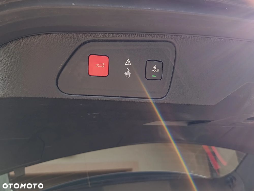 Peugeot 3008 1.6 PureTech Hybrid4 PHEV GT Pack S&S EAT8 - 38
