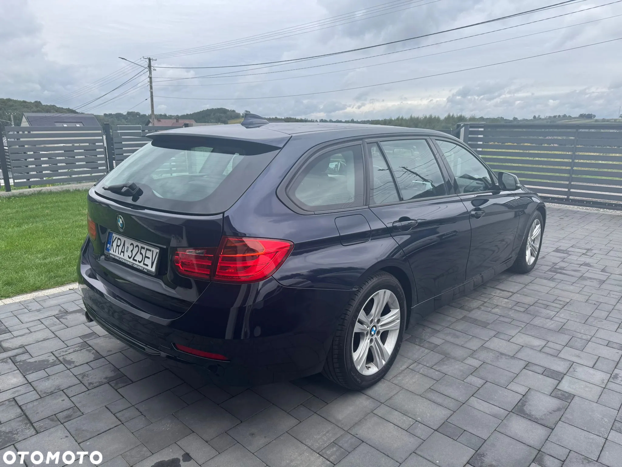 BMW Seria 3 318d Touring Sport Line - 5