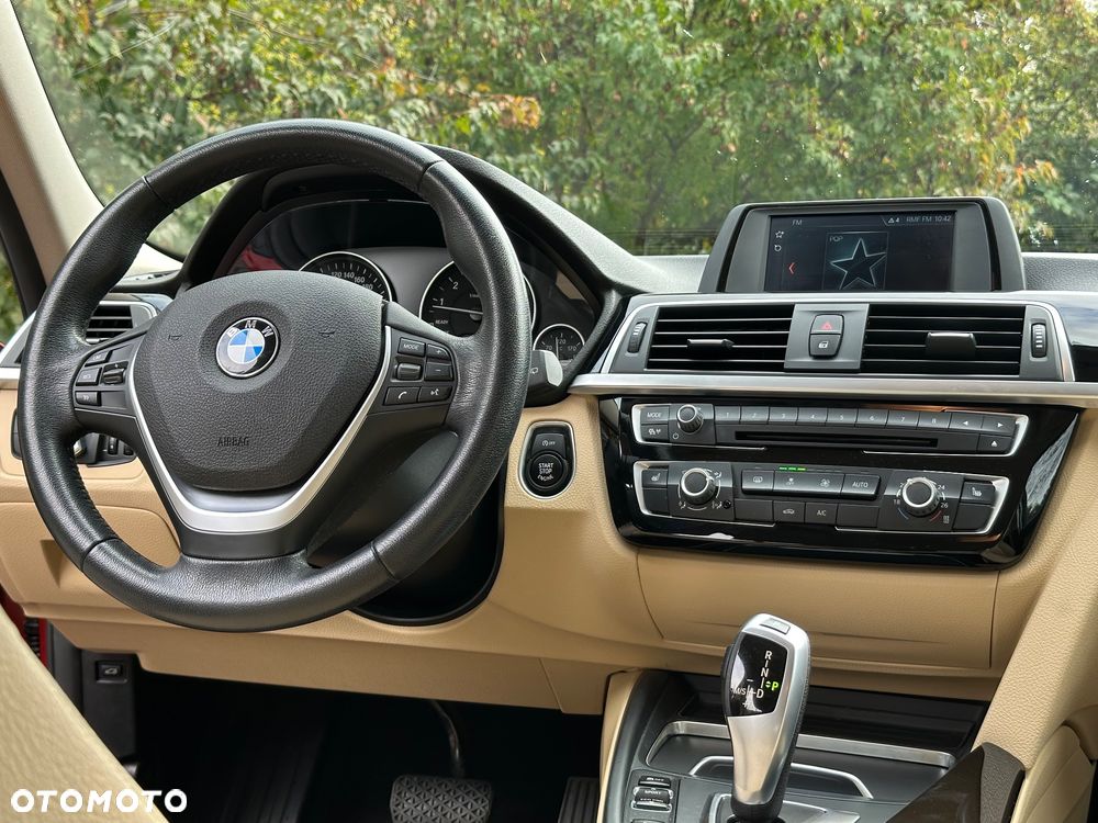BMW Seria 3 320i Advantage - 25