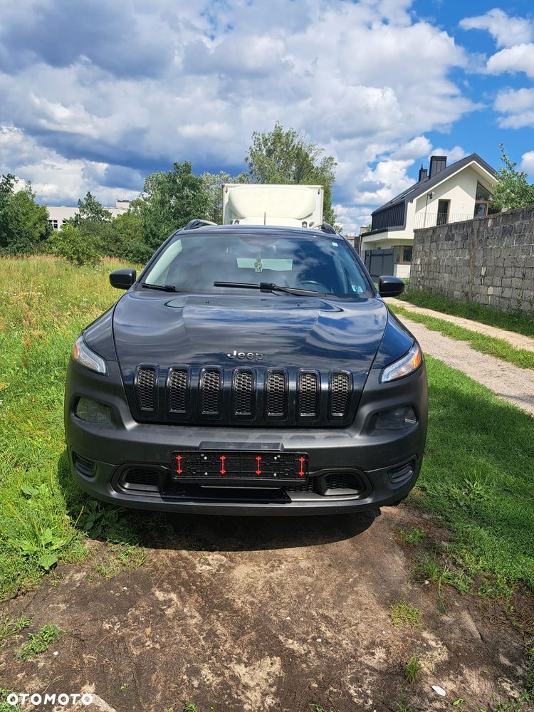 Jeep Cherokee - 4