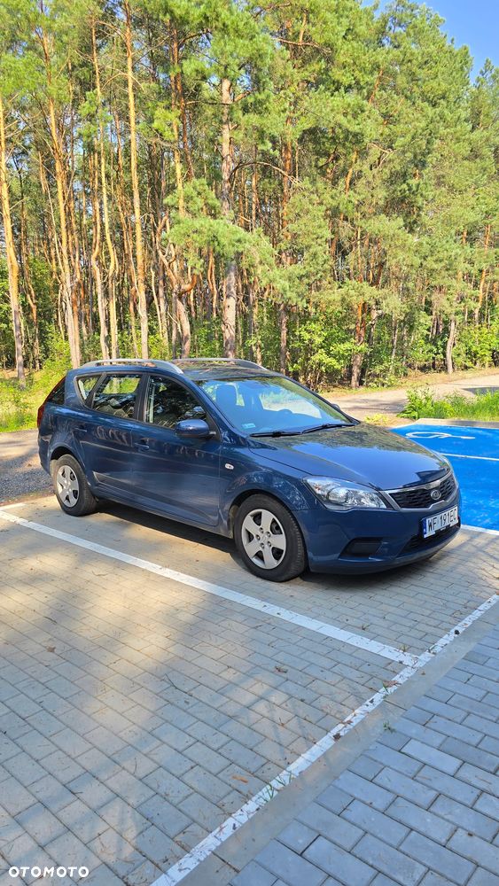 Kia Ceed 1.6 CRDi 90 ISG Vision - 1