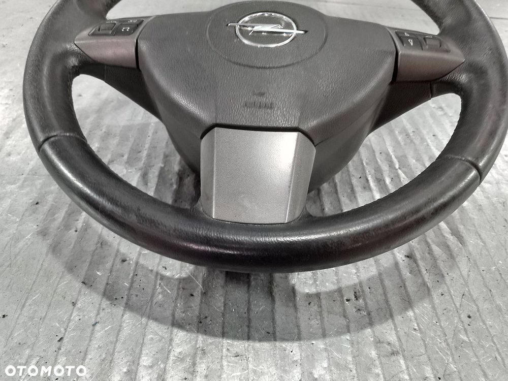 KIEROWNICA Z PODUSZKĄ OPEL VECTRA C 13208853  13203886 1.9 CTDI - 4