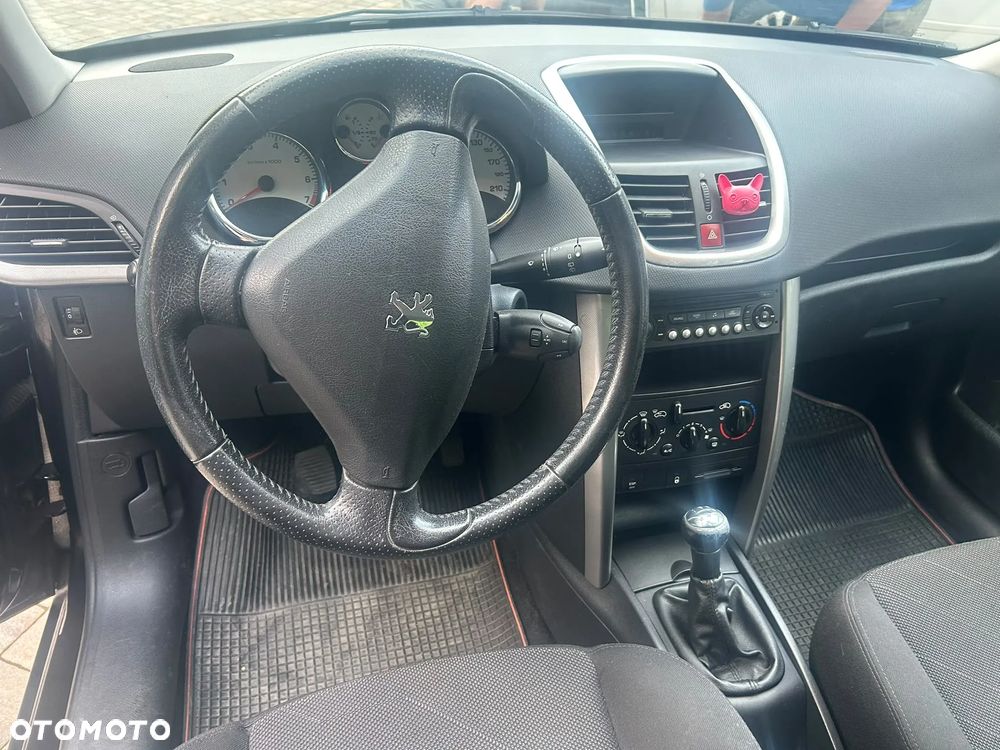 Peugeot 207 1.6 - 4