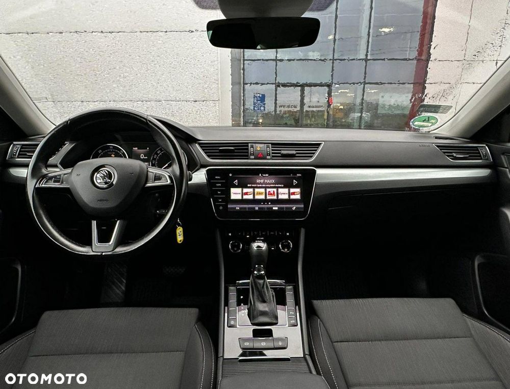 Skoda Superb 2.0 TDI DSG Ambition - 10